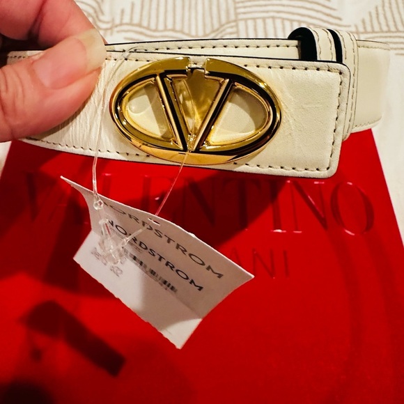 Valentino Garavani belt - Picture 3 of 7